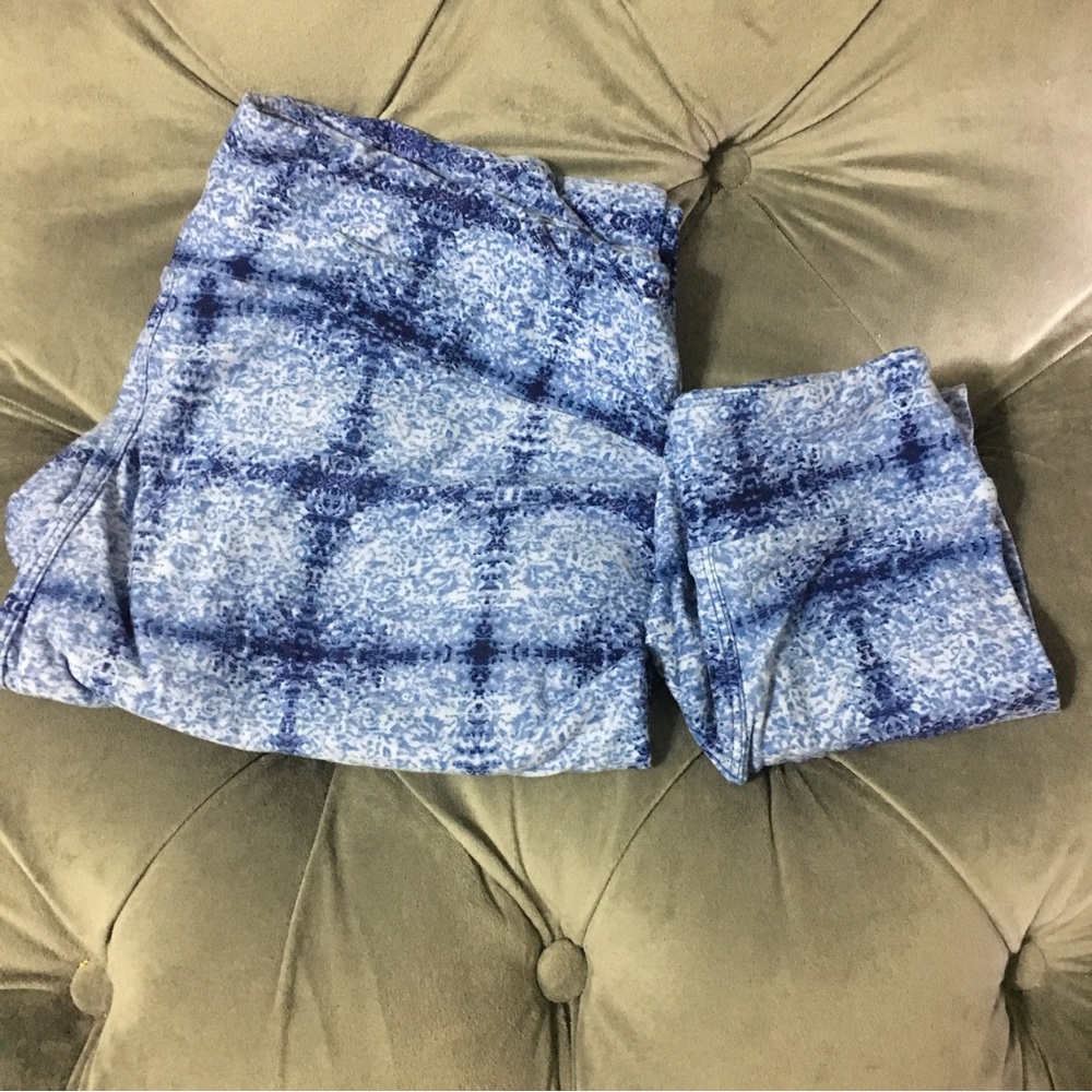 Blue and white TC and kids mommy & Me leggings set